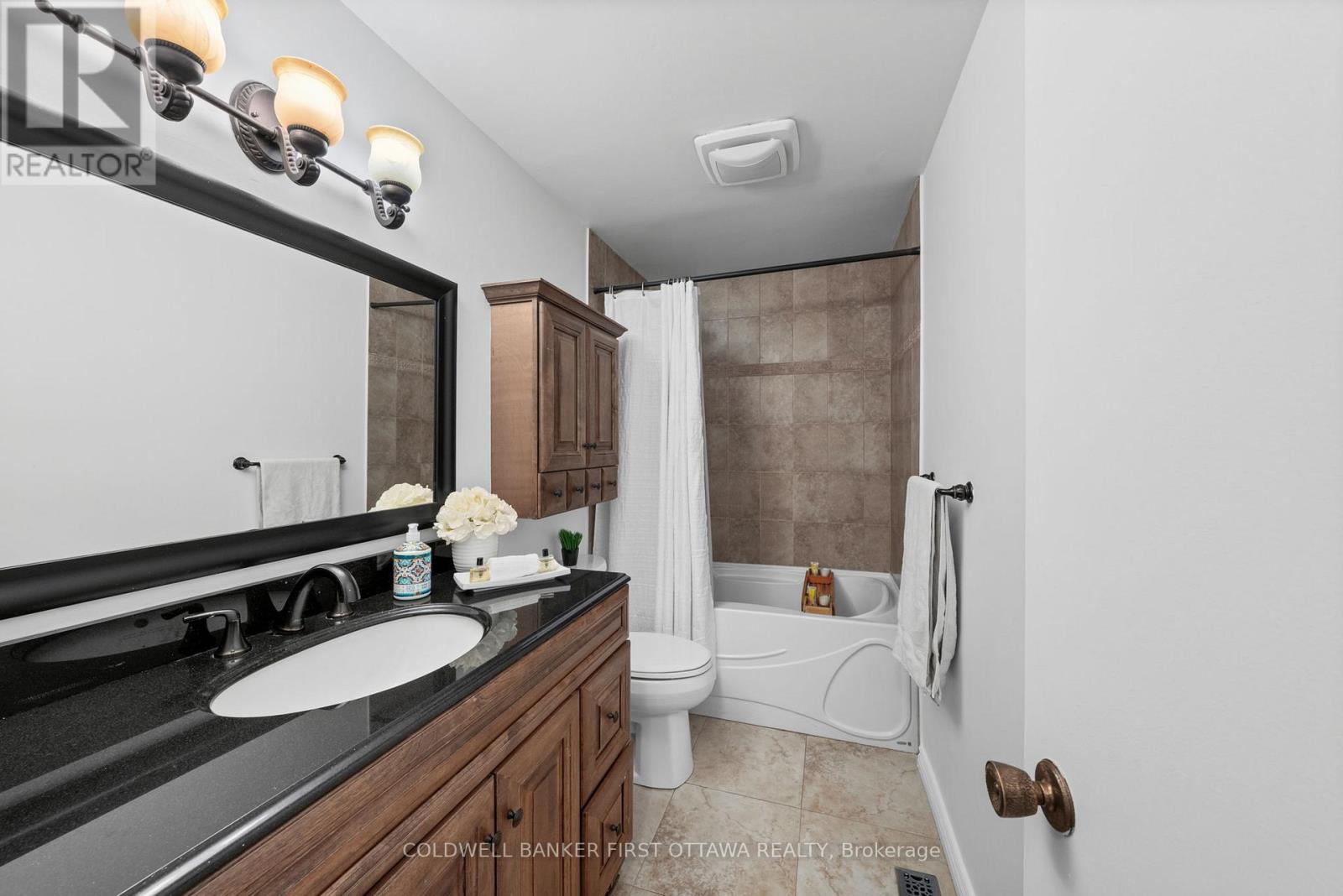 12 Bradgate Drive Property Photo 26
