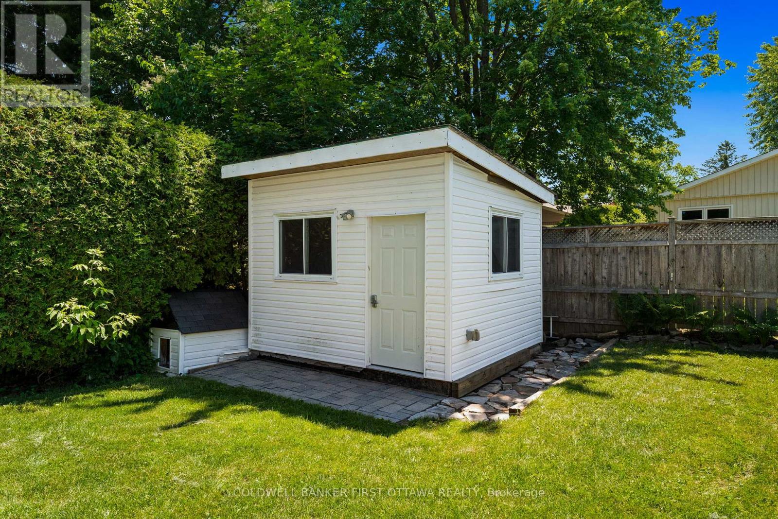 12 Bradgate Drive Property Photo 38