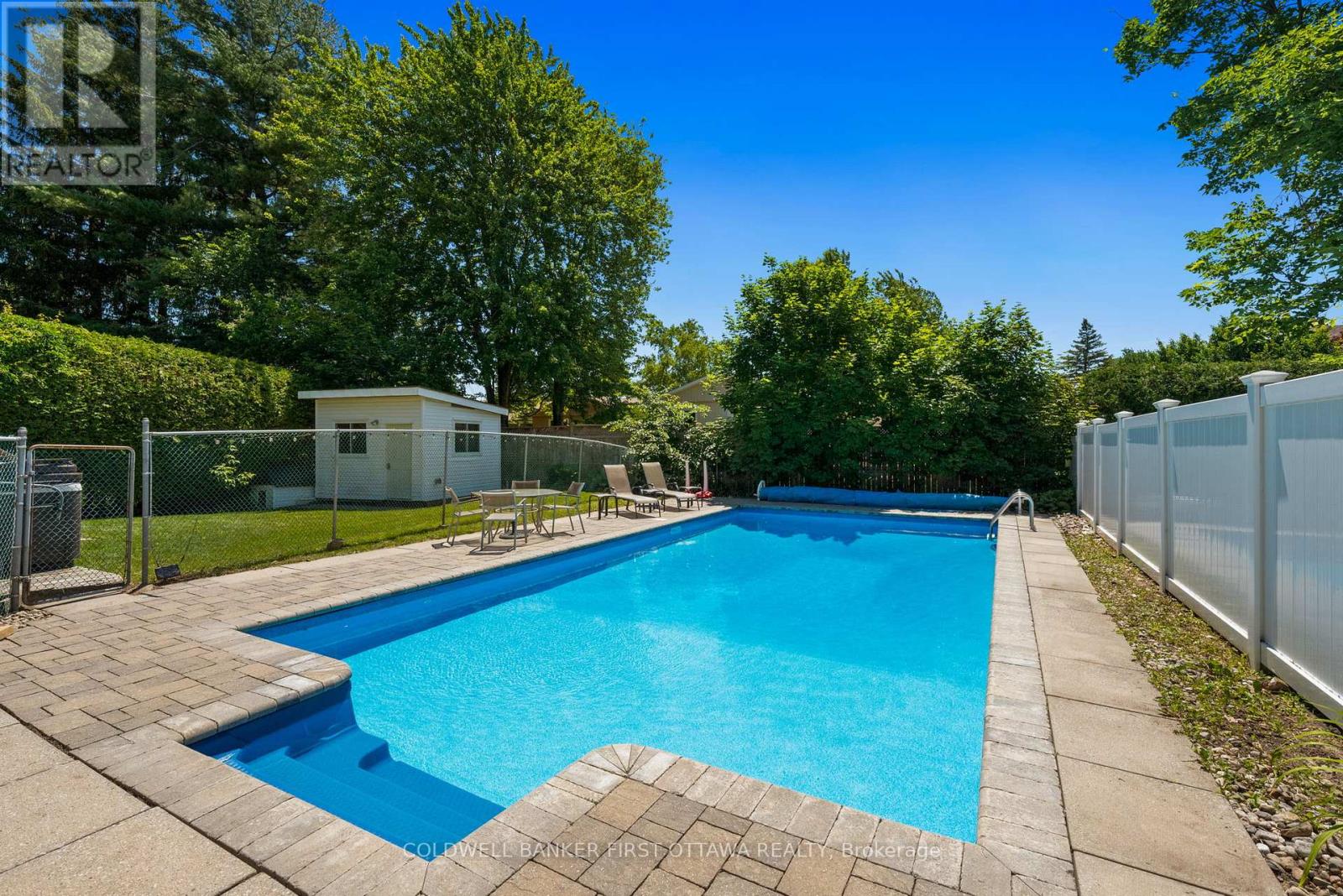 12 Bradgate Drive Property Photo 41
