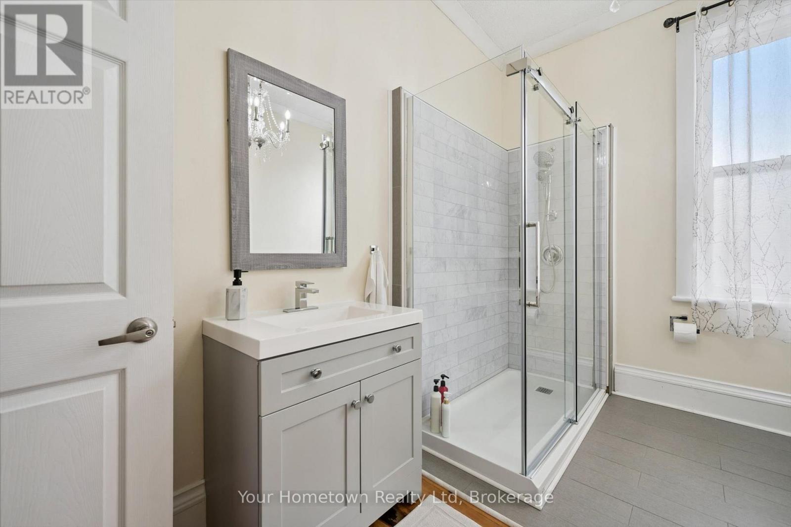 21 Colborne Street Property Photo 22