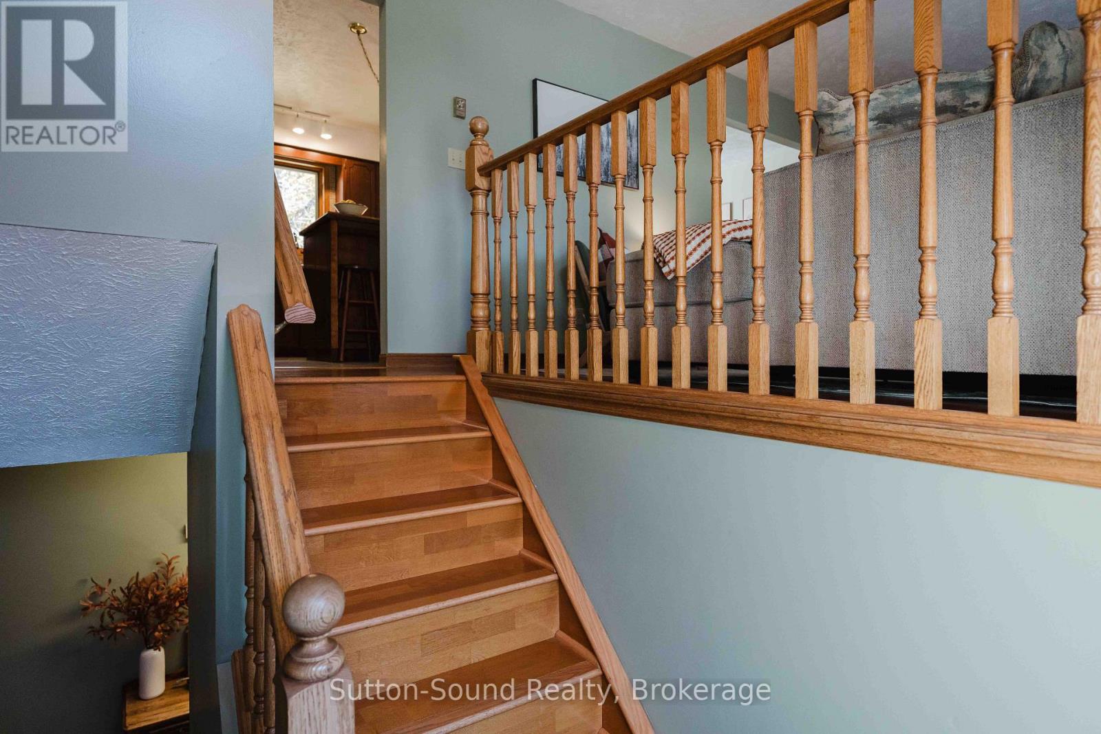 719 Mcnaughton Street Property Photo 2