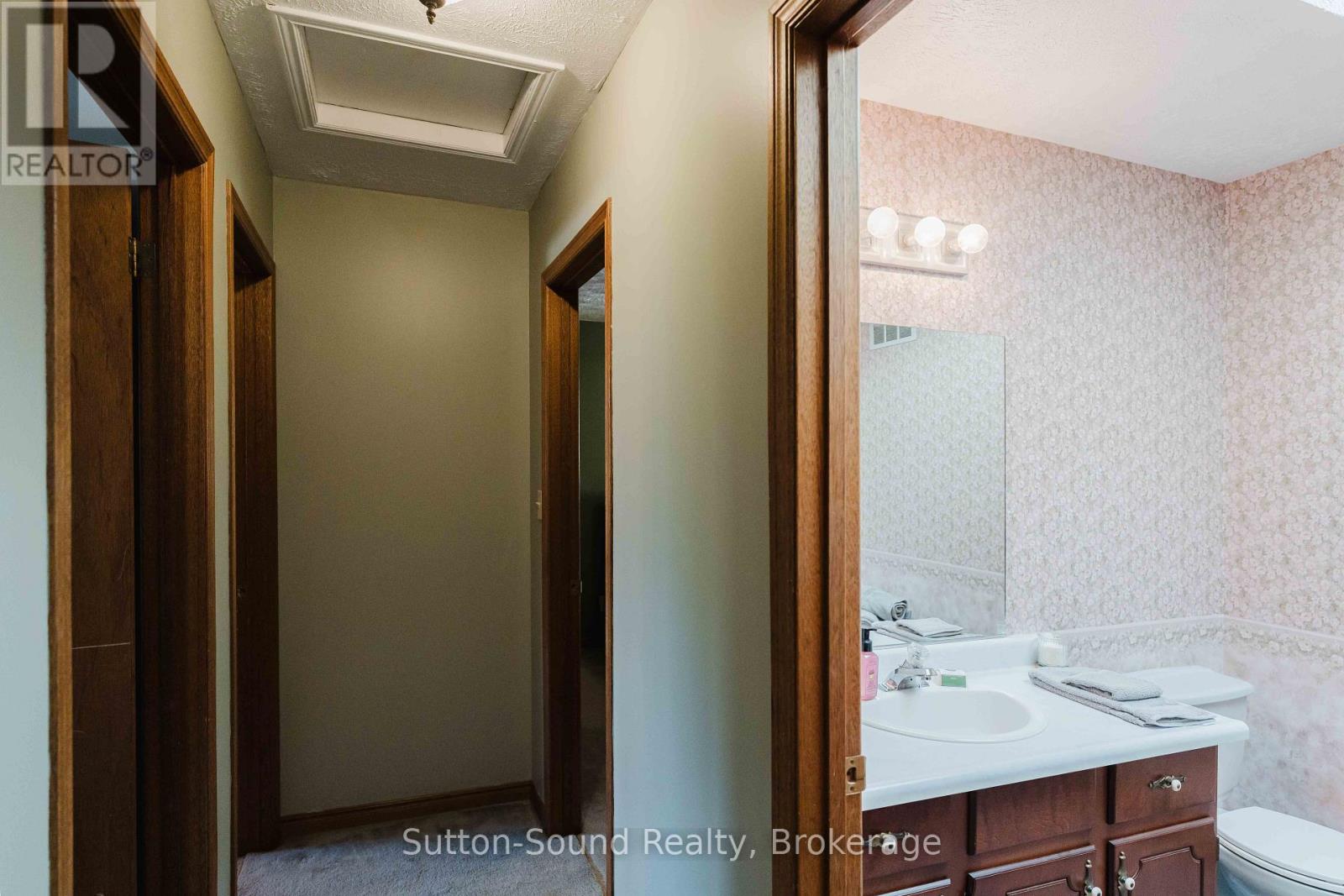 719 Mcnaughton Street Property Photo 16