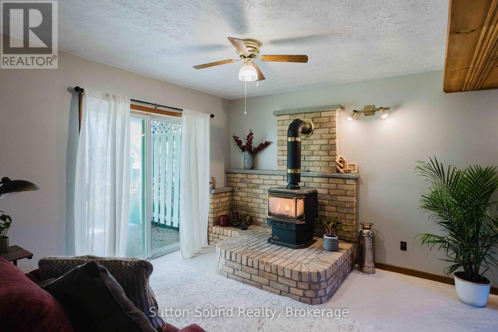 719 Mcnaughton Street Property Photo 18
