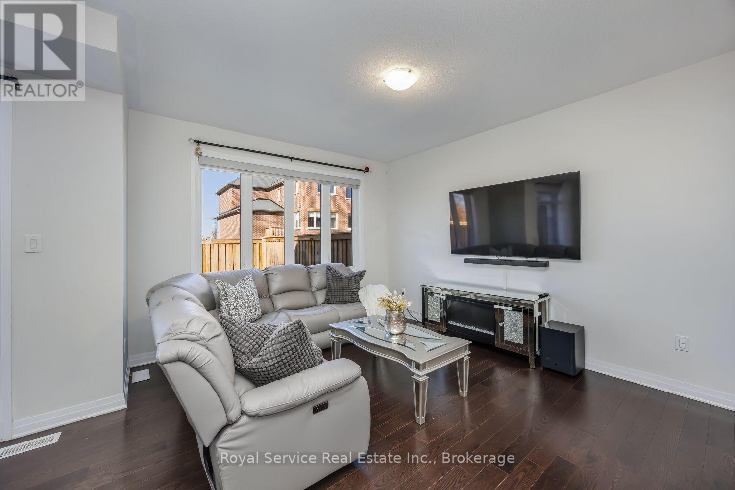 3 Horizon Avenue Property Photo 15