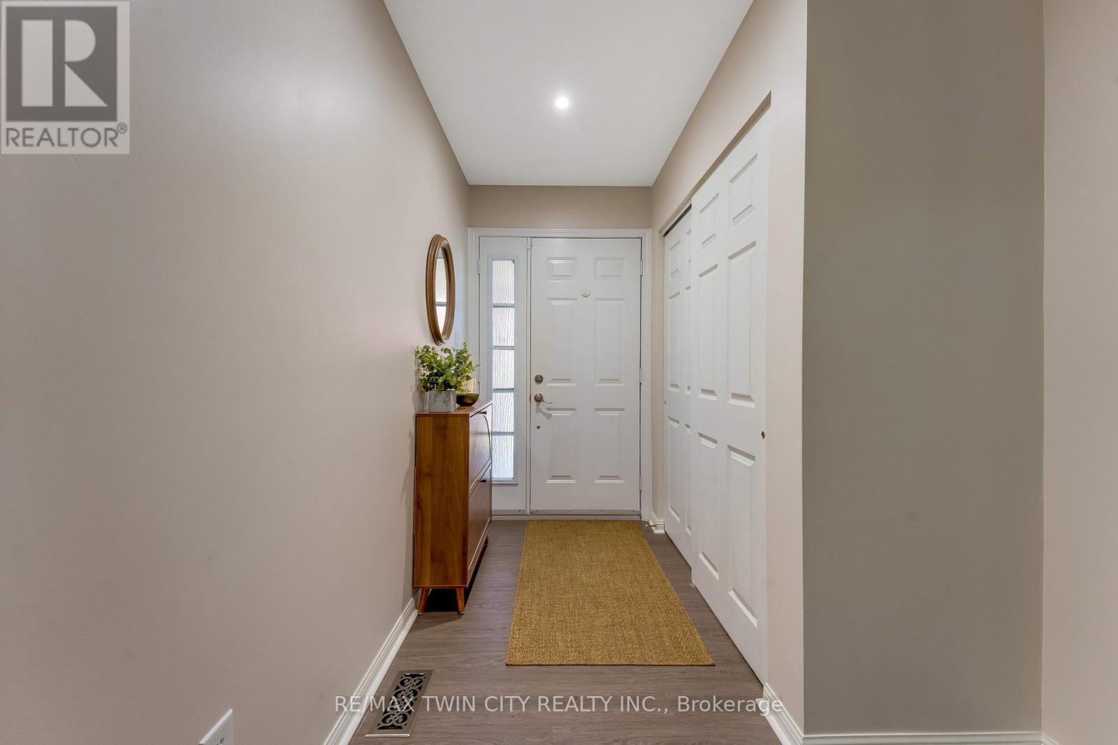 268 Keewatin Avenue Property Photo 4