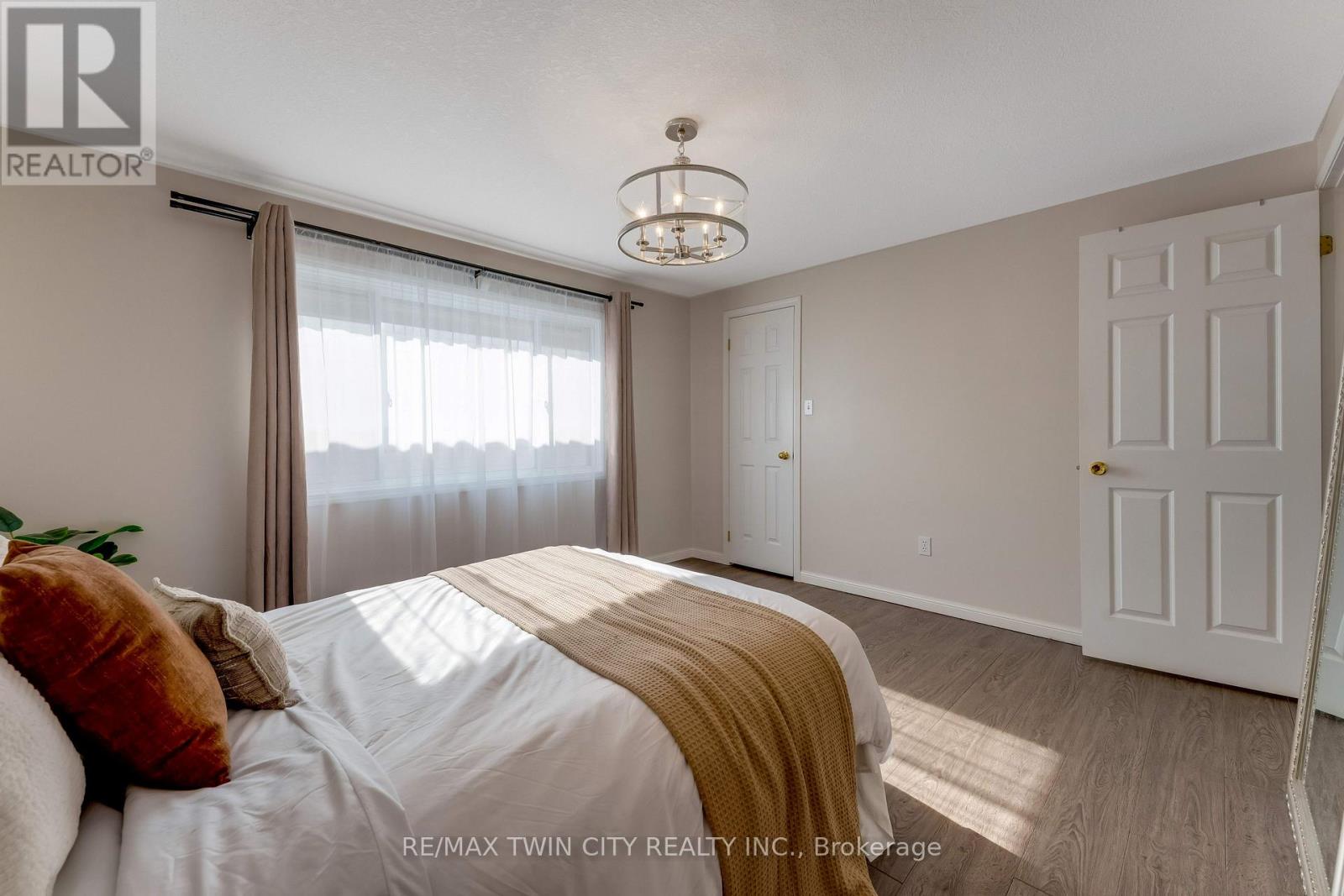 268 Keewatin Avenue Property Photo 20