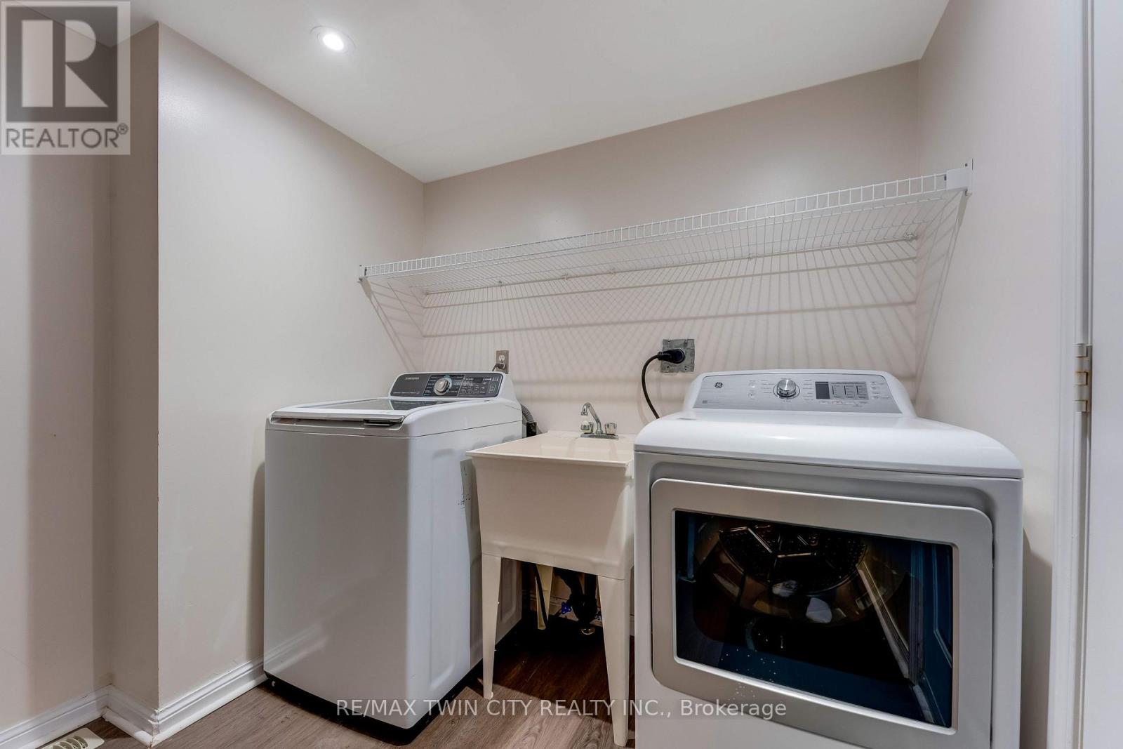 268 Keewatin Avenue Property Photo 28