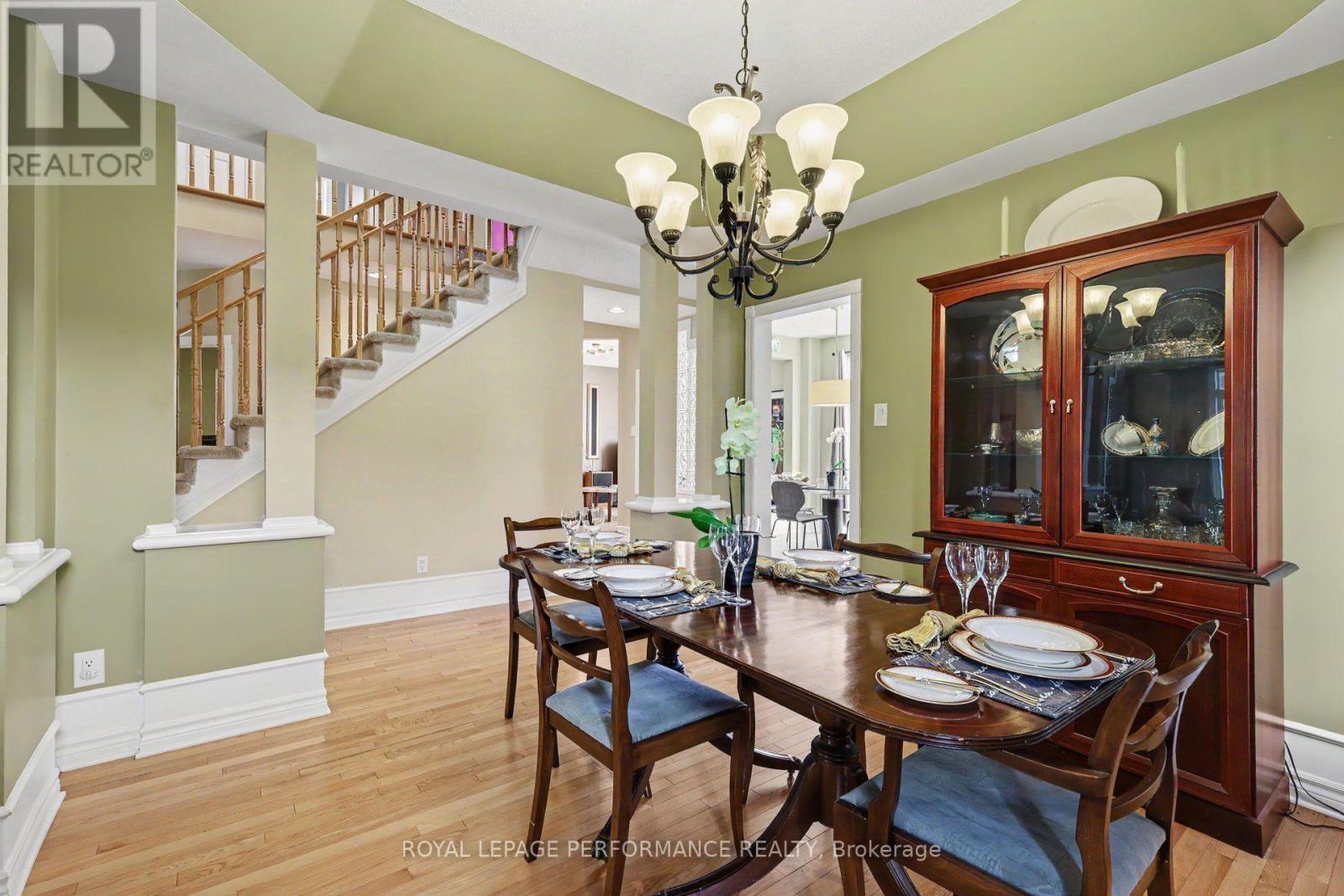 1033 Red Spruce Street Property Photo 4