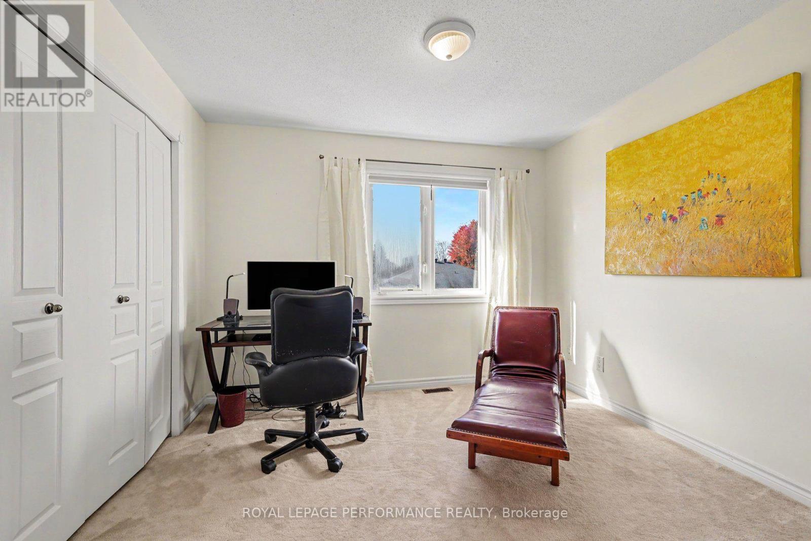 1033 Red Spruce Street Property Photo 23