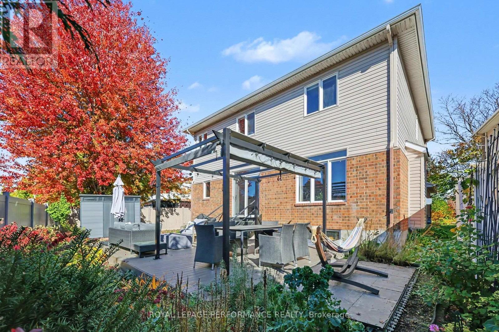 1033 Red Spruce Street Property Photo 33
