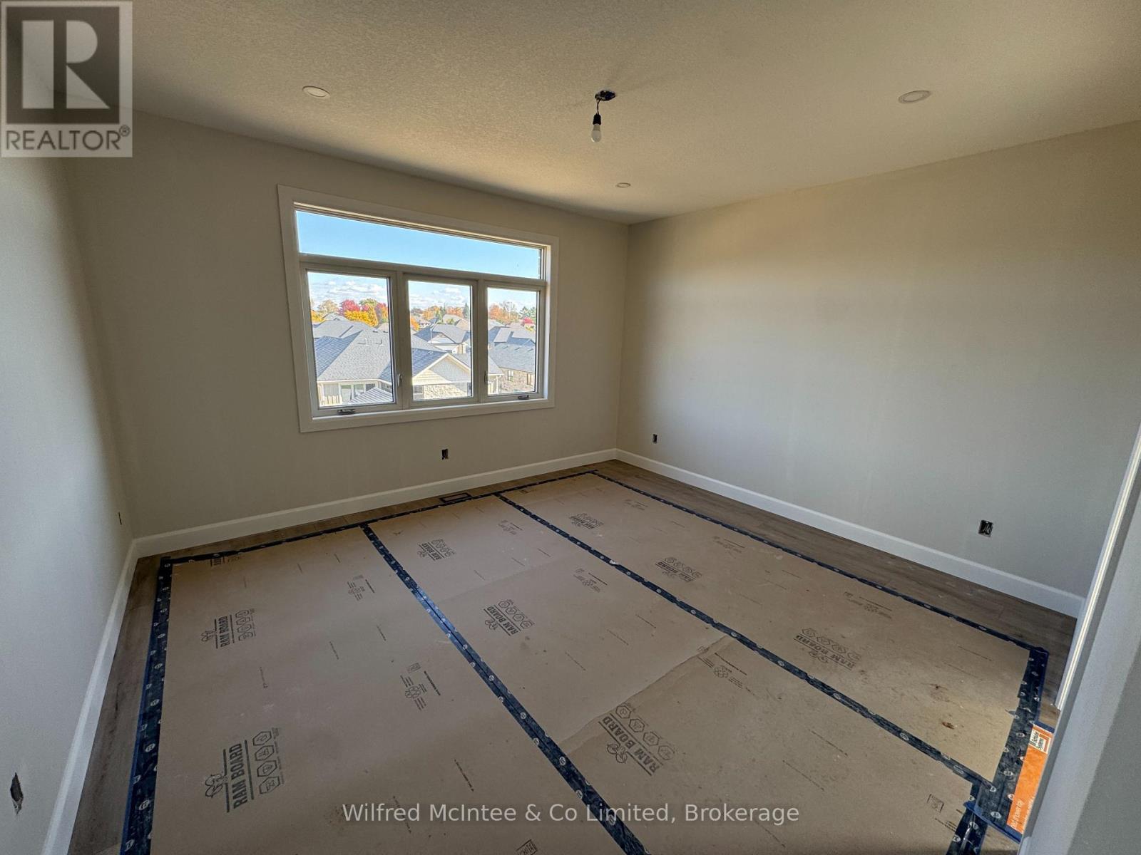 134 Devinwood Avenue Property Photo 4