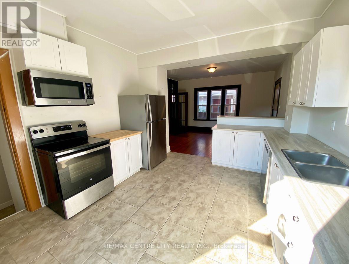 Lower - 183 William Street Property Photo 5