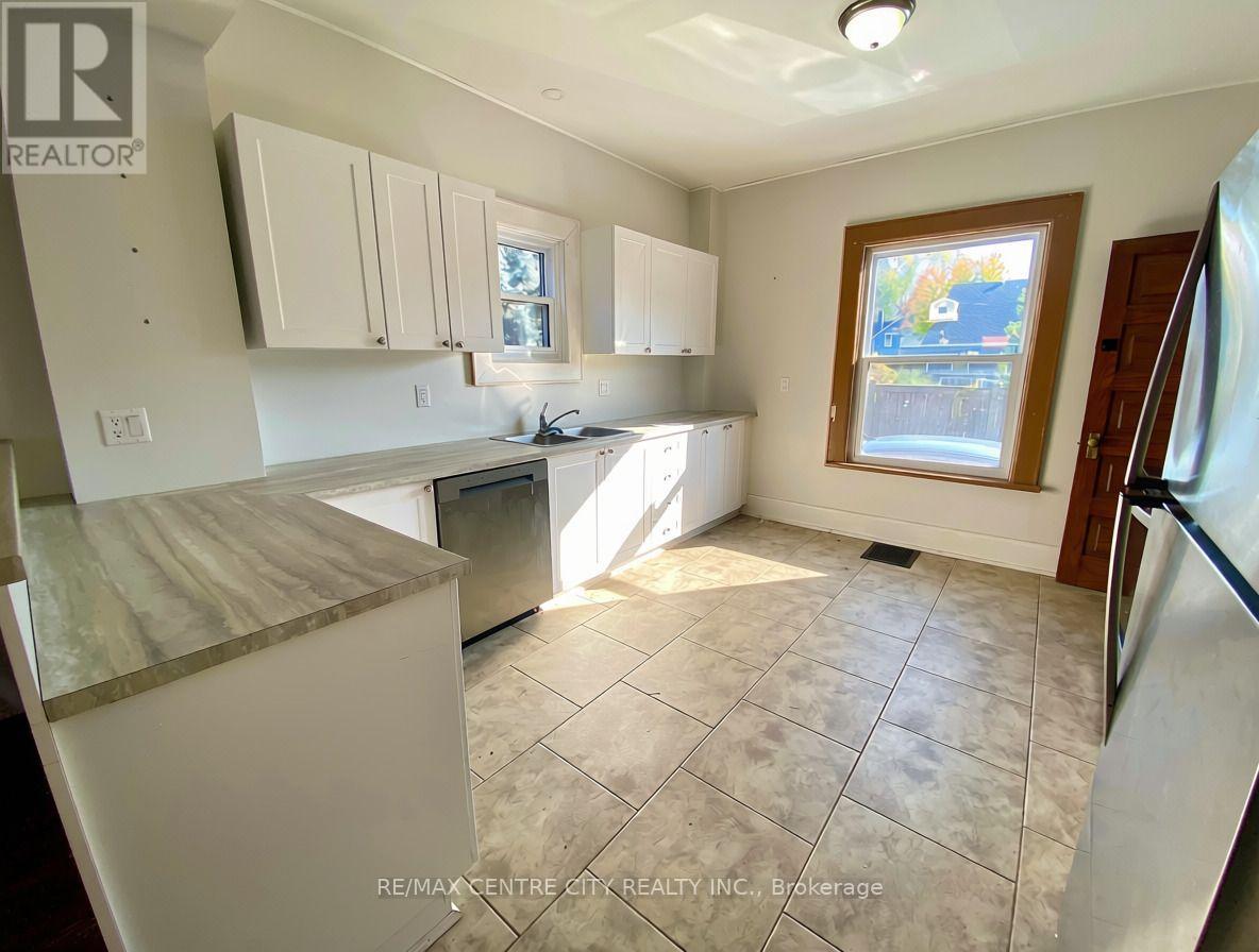 Lower - 183 William Street Property Photo 6