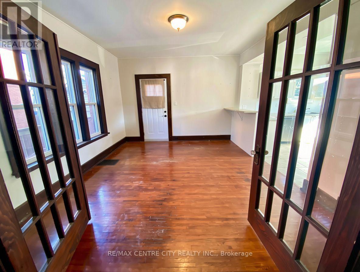 Lower - 183 William Street Property Photo 8