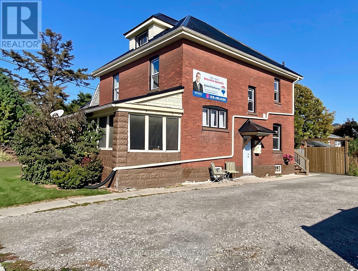 Lower - 183 William Street Property Photo 18