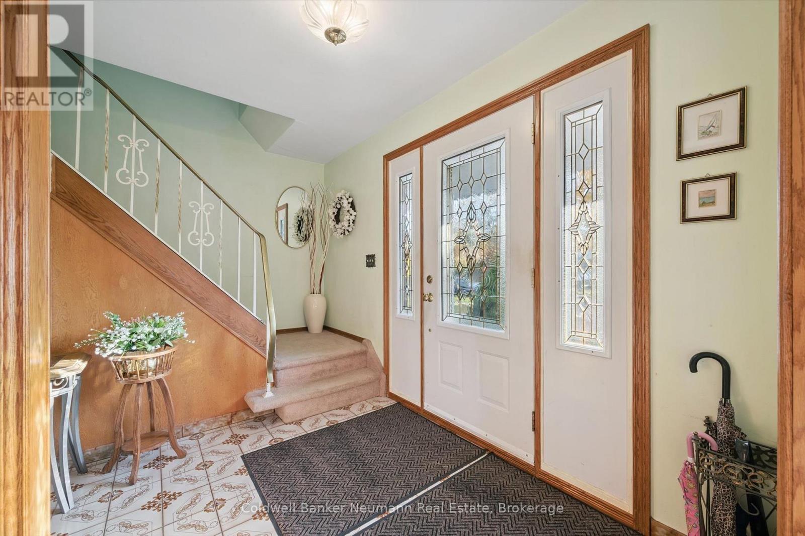 48 Westminster Avenue Property Photo 3