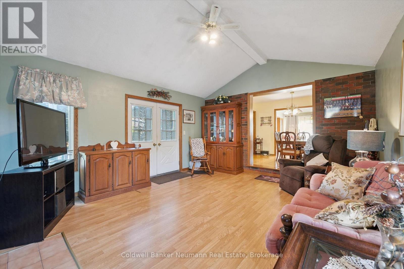 48 Westminster Avenue Property Photo 13