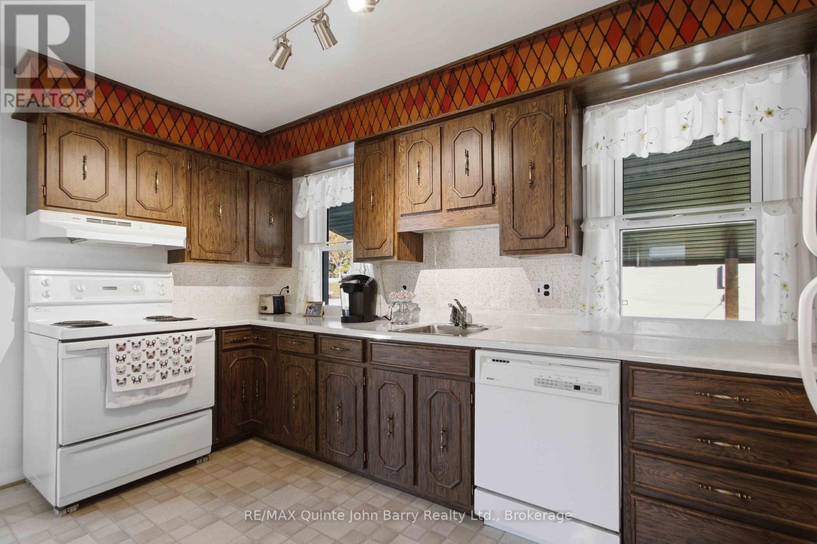47 Fourth Avenue Property Photo 10