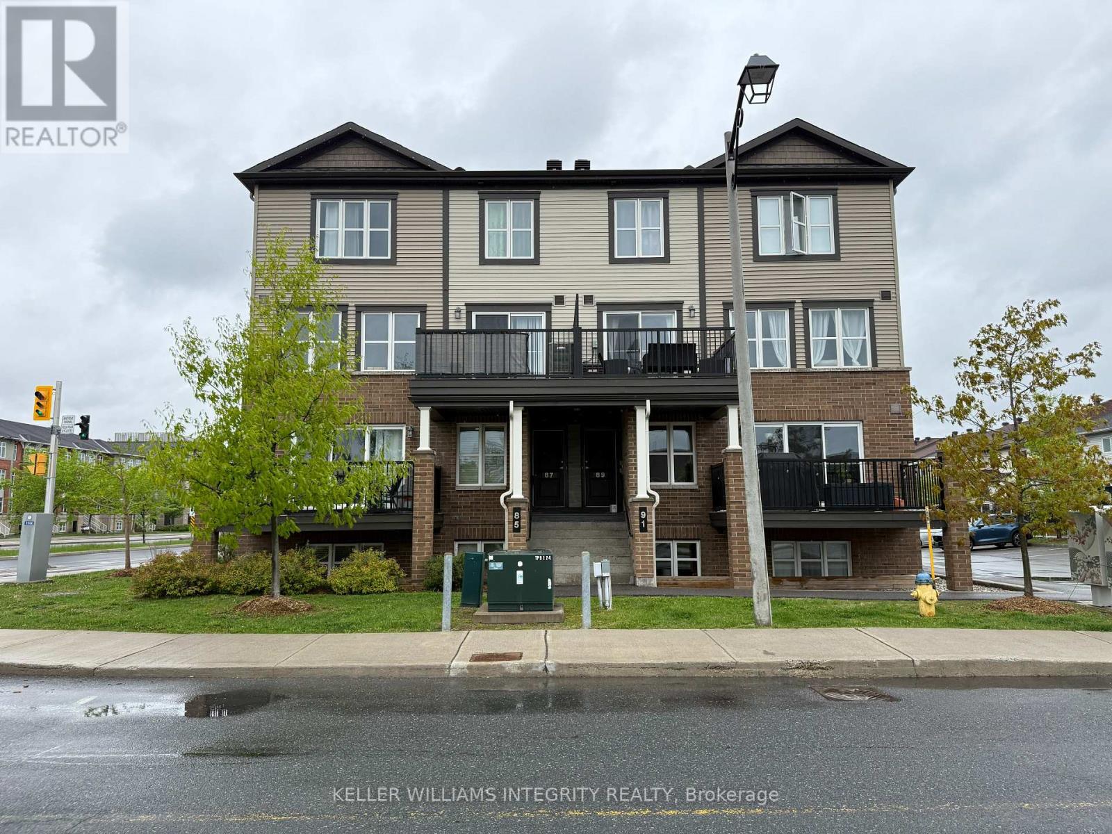 139 - 85 MANCINI WAY Property Photo 1