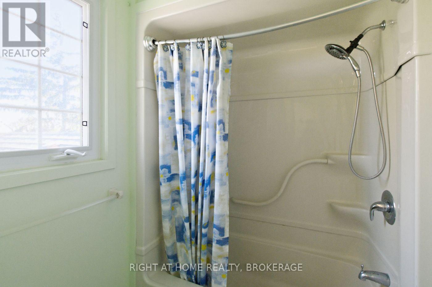 7060 Garner Road Property Photo 12