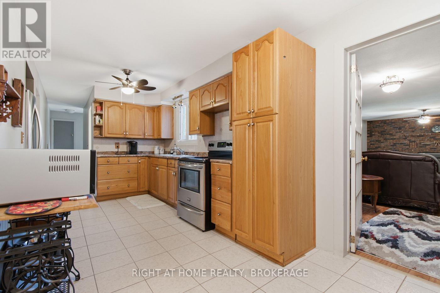 7060 Garner Road Property Photo 30