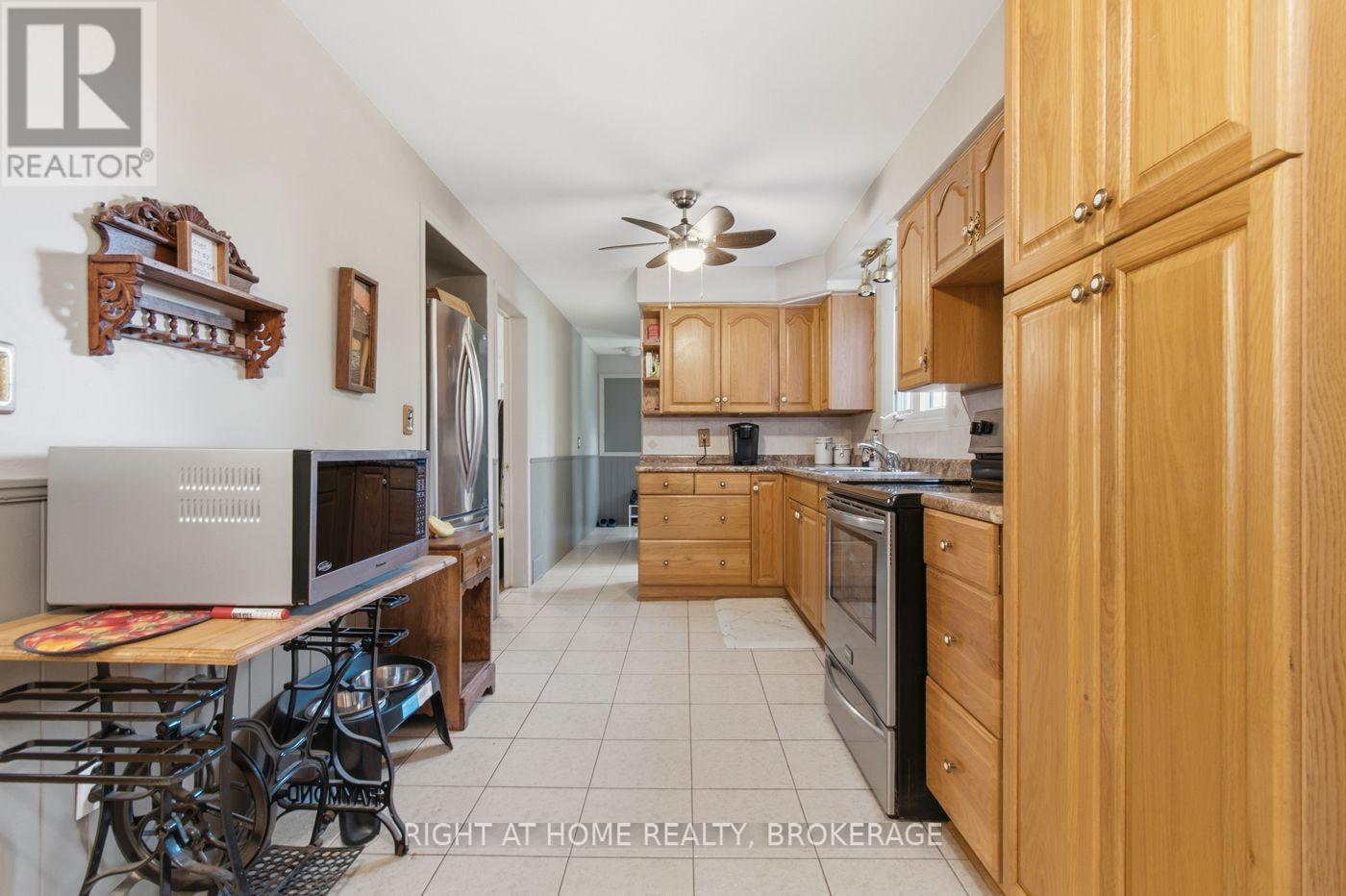 7060 Garner Road Property Photo 33