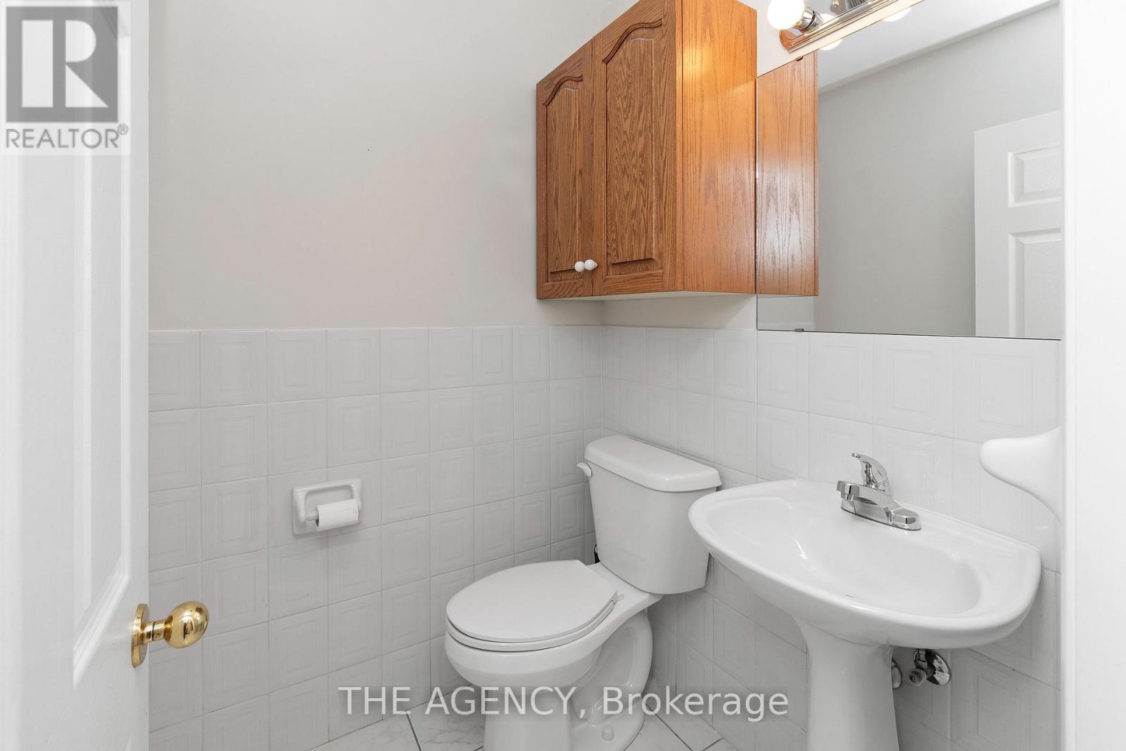 36 Buckingham Drive Property Photo 7