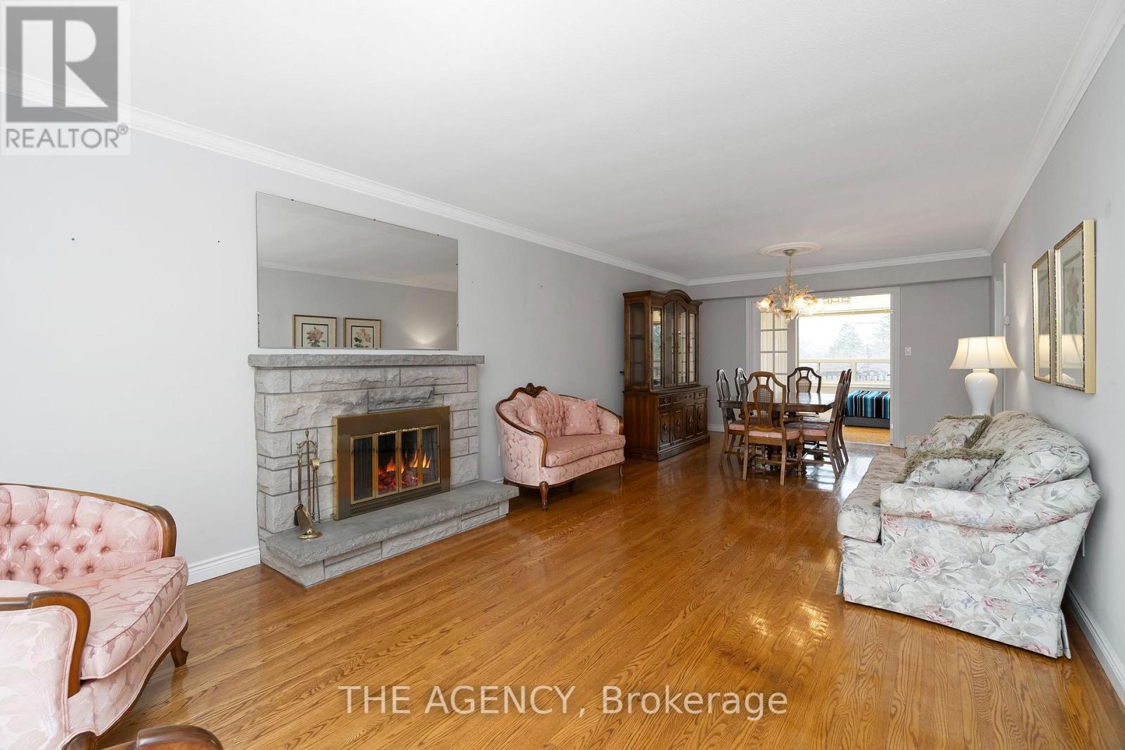 36 Buckingham Drive Property Photo 19