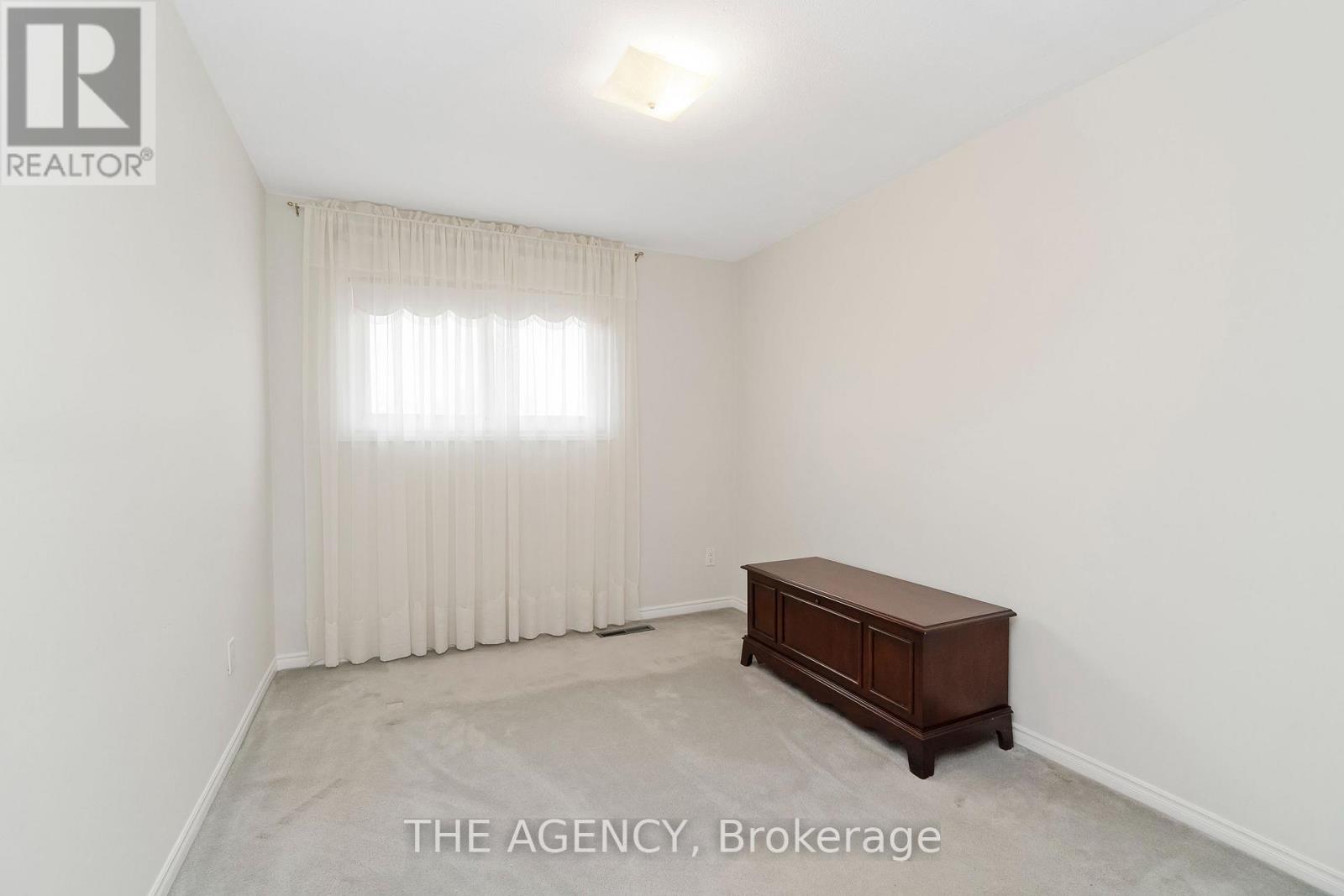 36 Buckingham Drive Property Photo 27