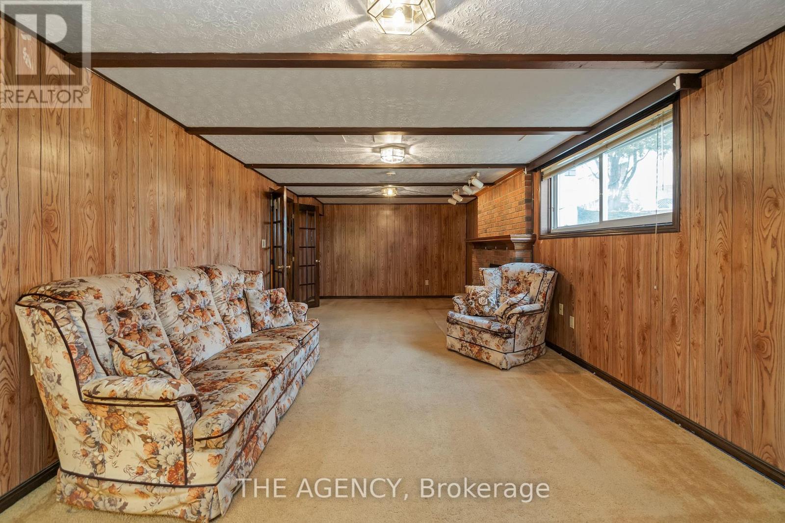 36 Buckingham Drive Property Photo 31