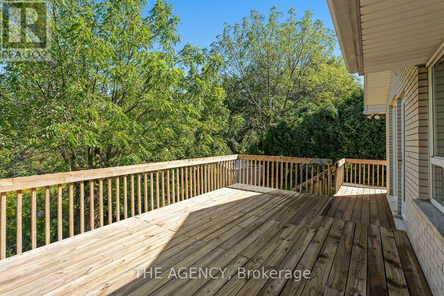 36 Buckingham Drive Property Photo 39