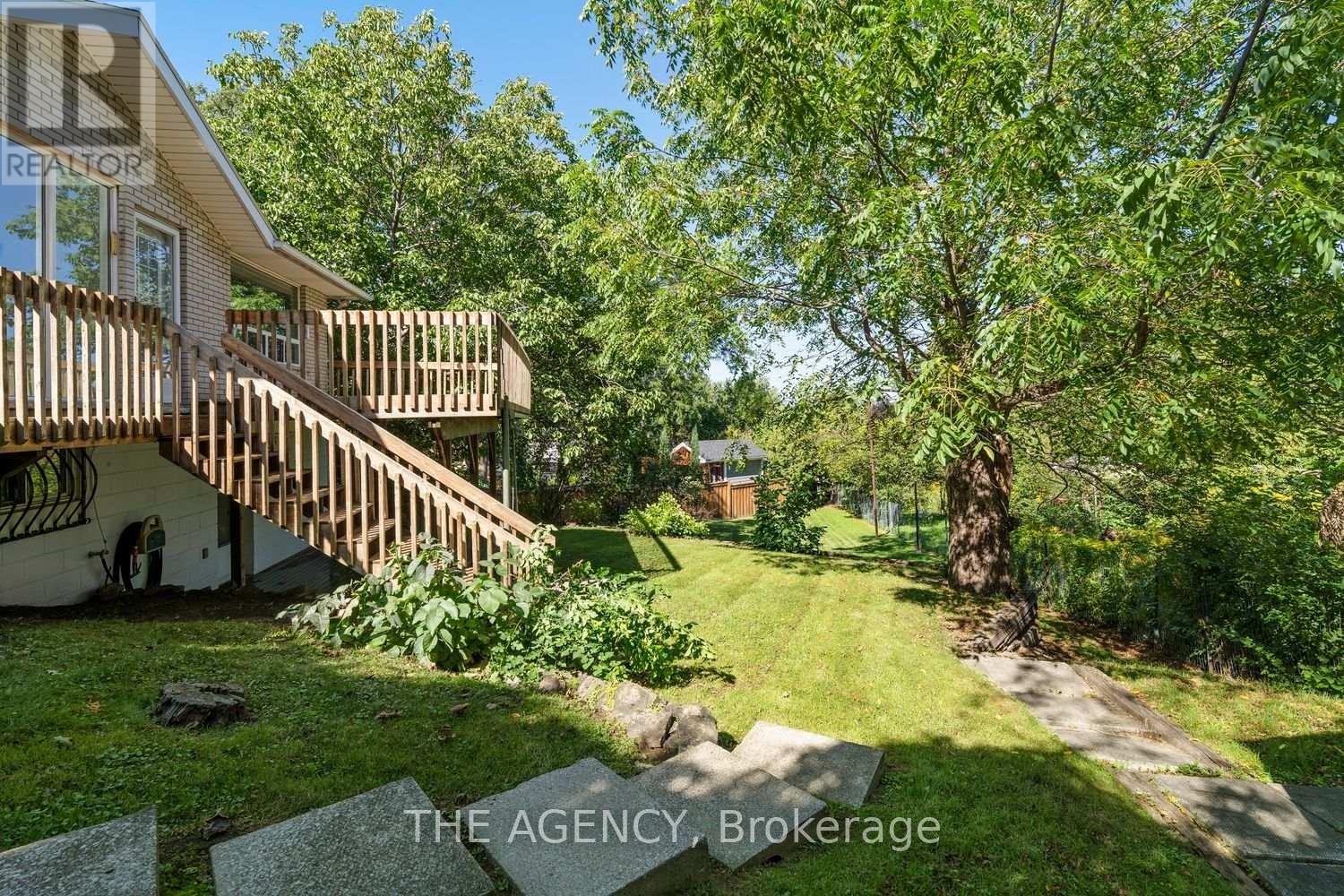 36 Buckingham Drive Property Photo 40