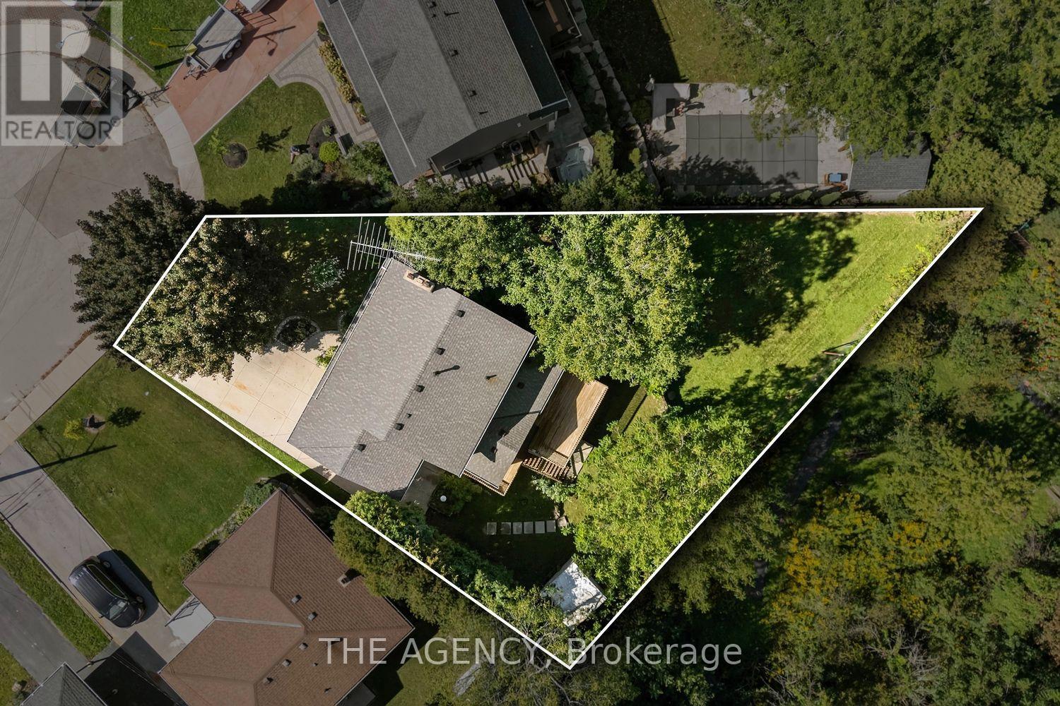 36 Buckingham Drive Property Photo 46