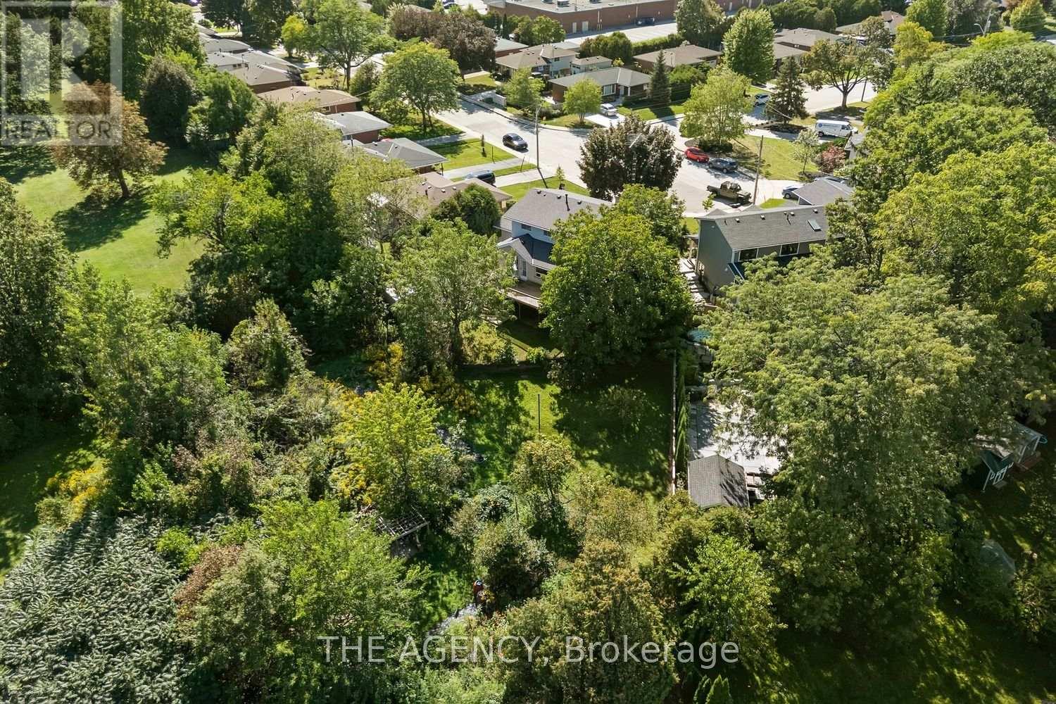 36 Buckingham Drive Property Photo 47