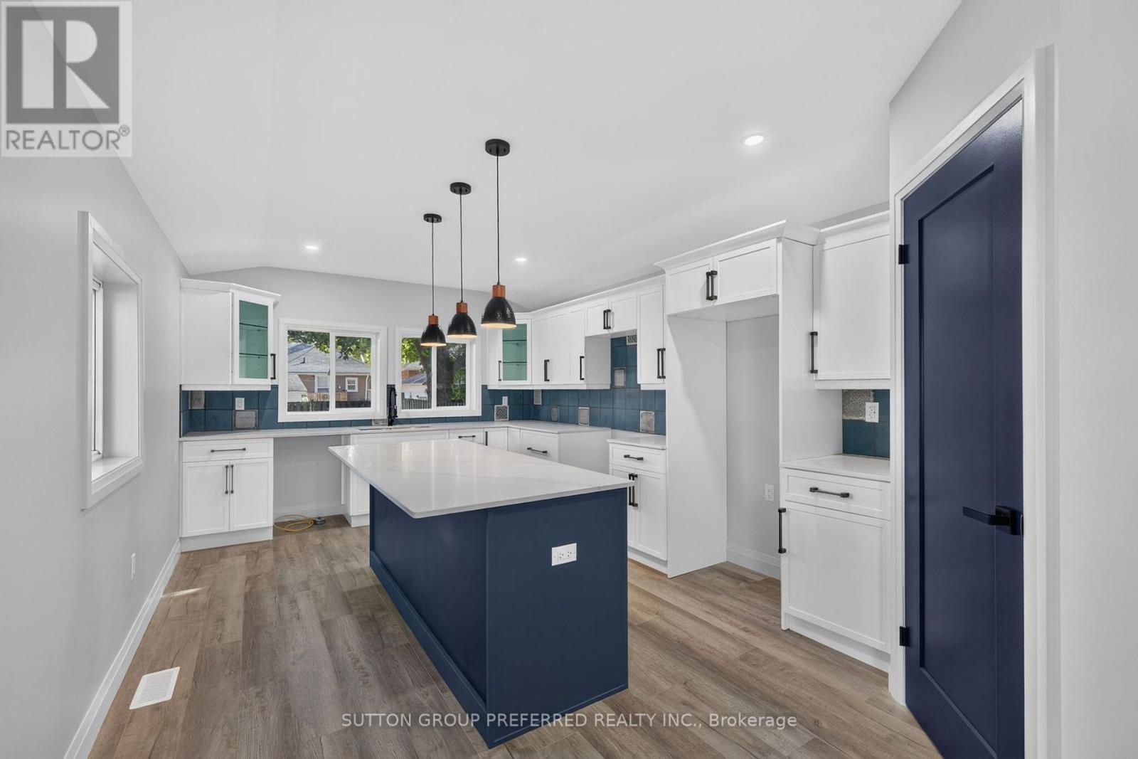 118 Delaware Street Property Photo 14