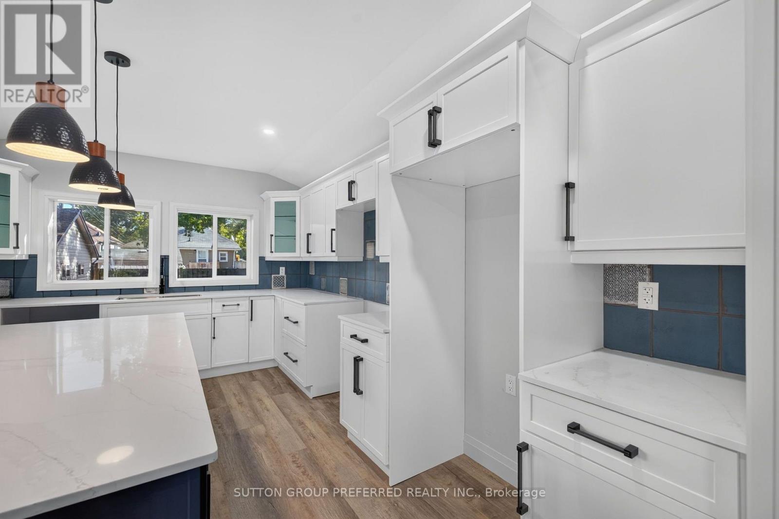118 Delaware Street Property Photo 17