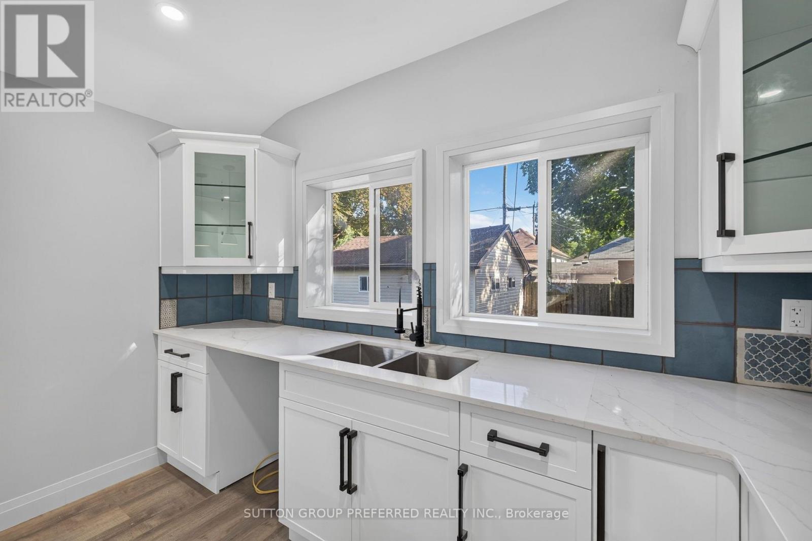 118 Delaware Street Property Photo 18