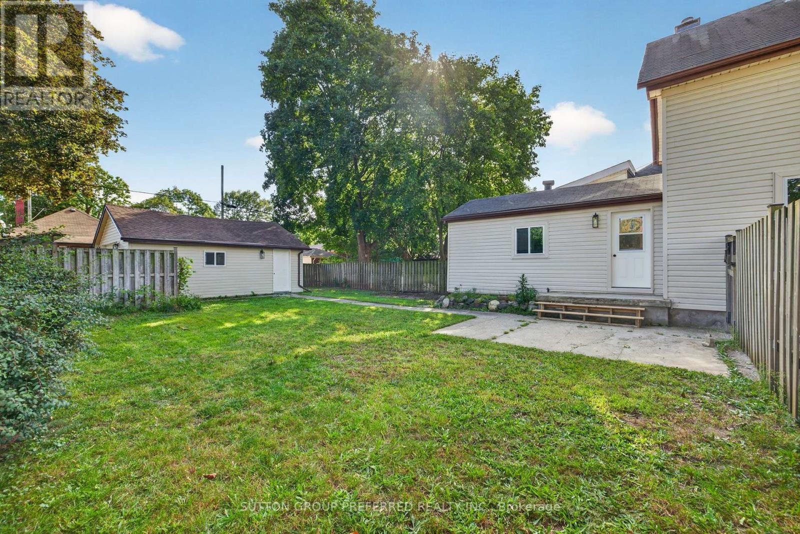 118 Delaware Street Property Photo 37