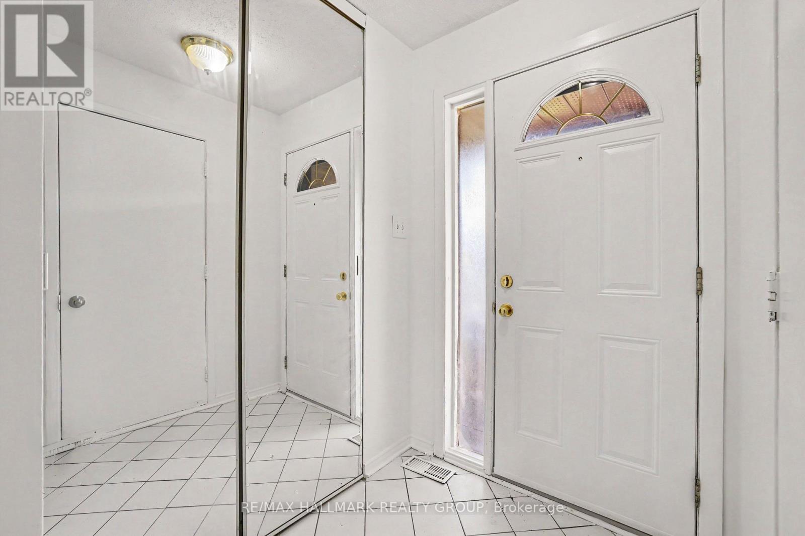 277 Pickford Drive Property Photo 3