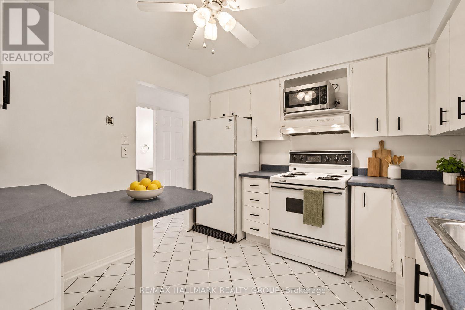 277 Pickford Drive Property Photo 8