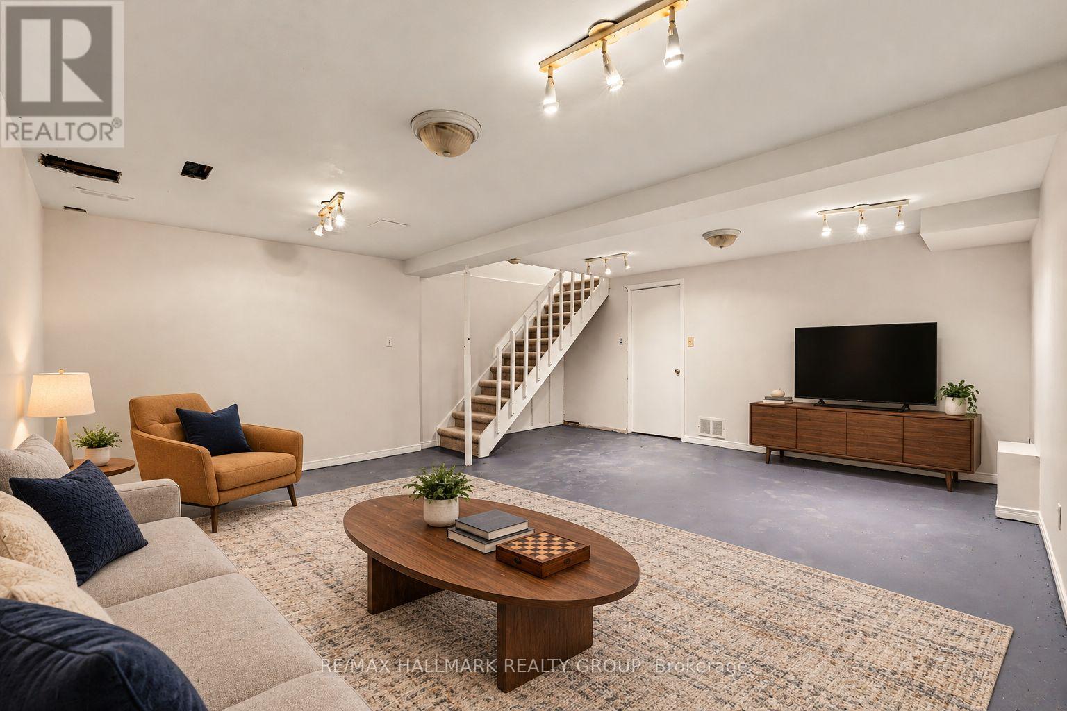 277 Pickford Drive Property Photo 21