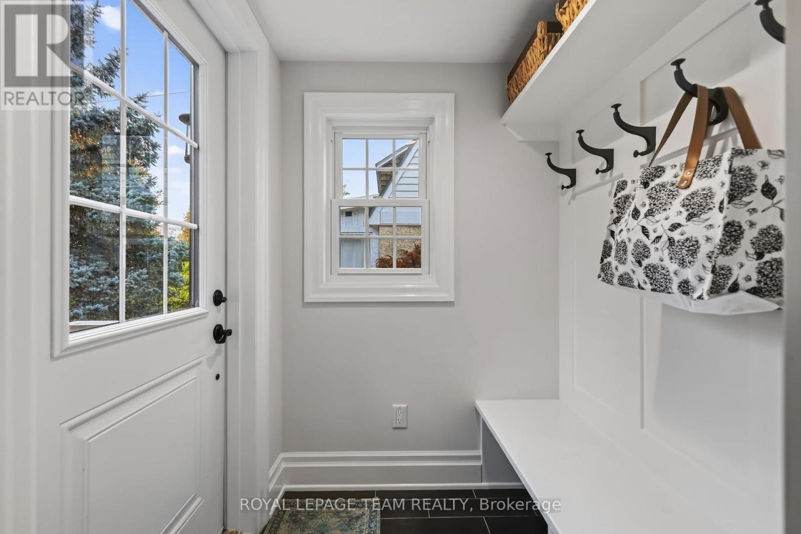 482 Broadview Avenue Property Photo 17