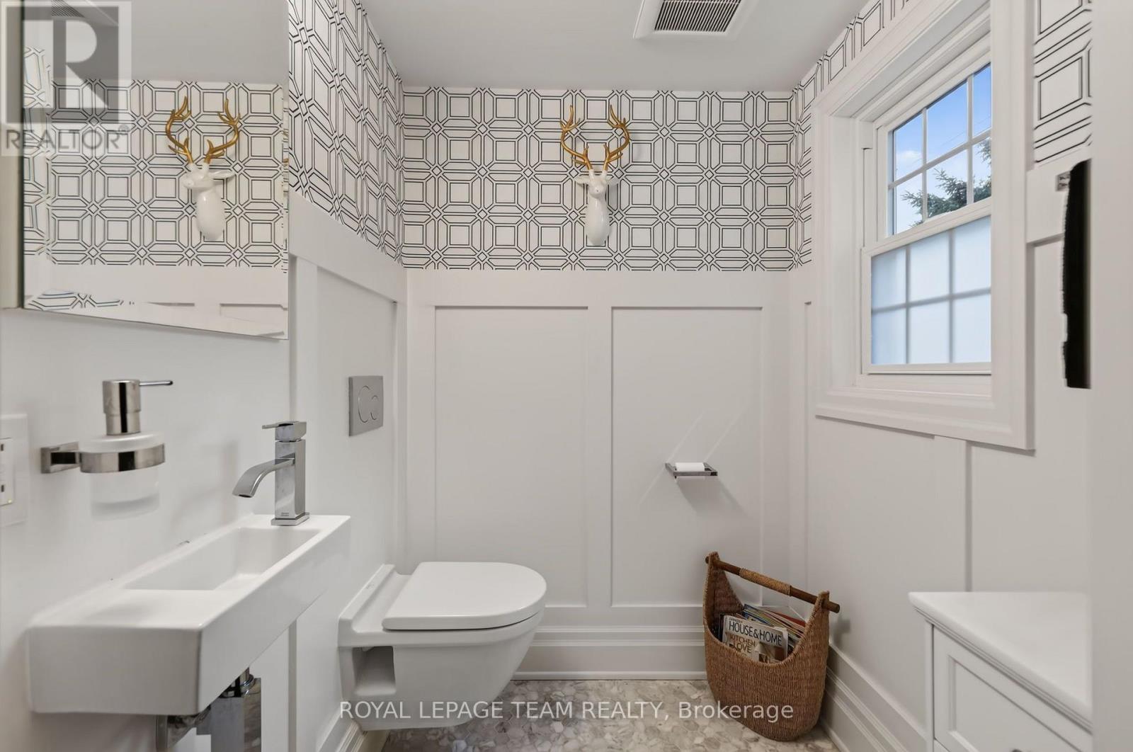 482 Broadview Avenue Property Photo 20