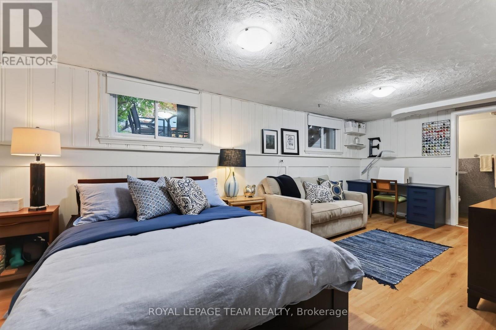 482 Broadview Avenue Property Photo 36