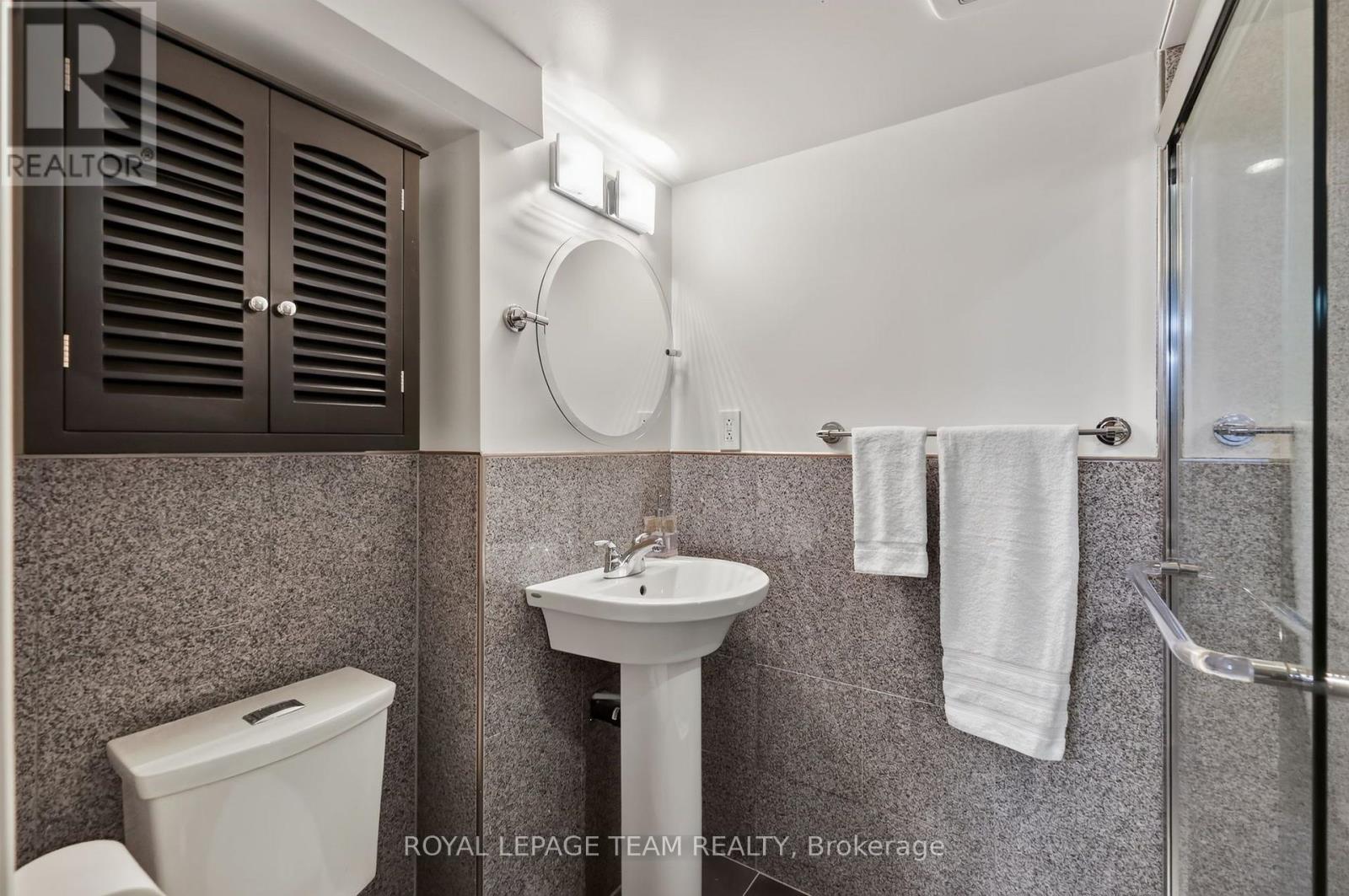 482 Broadview Avenue Property Photo 38