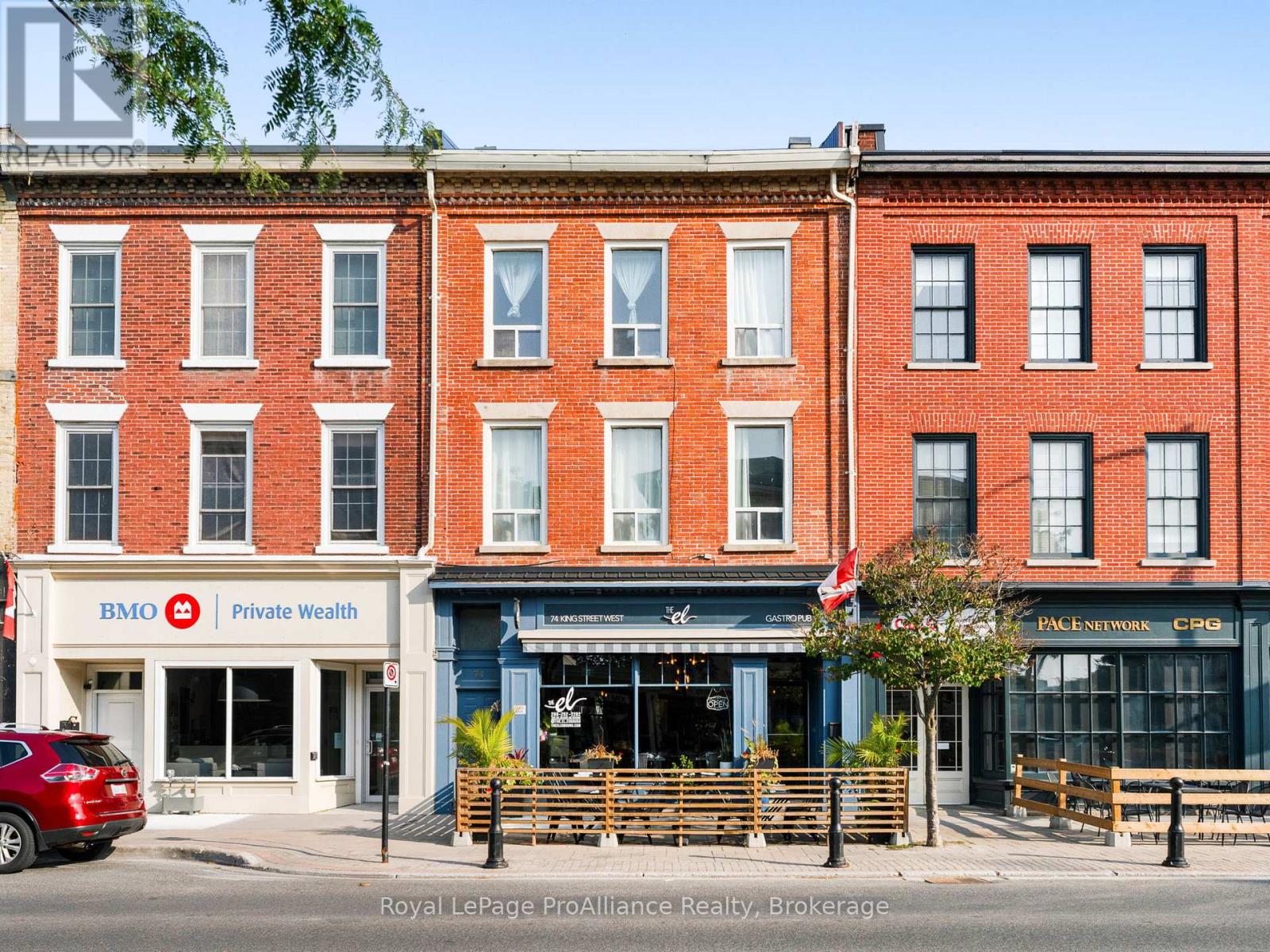 74 KING STREET W