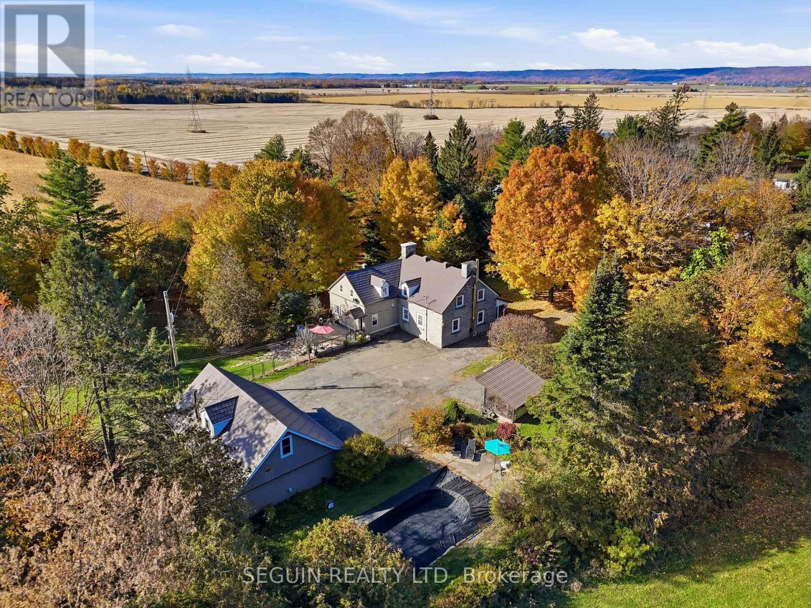 1353 Ritchance Road Property Photo 8