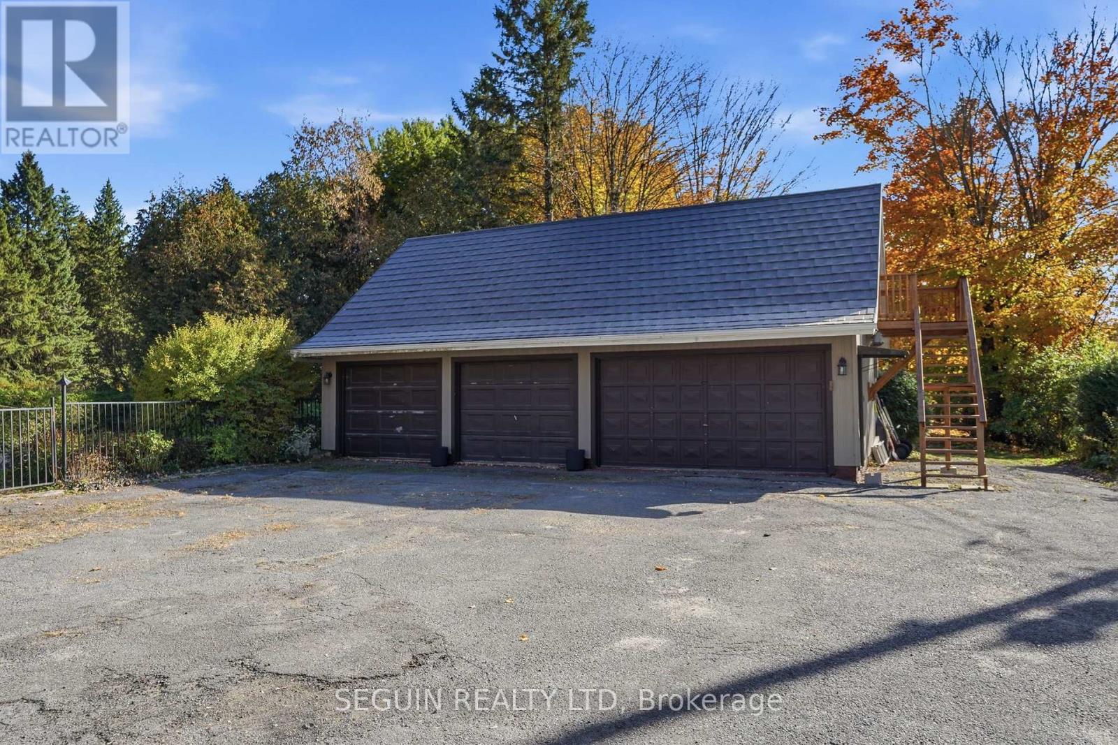 1353 Ritchance Road Property Photo 9