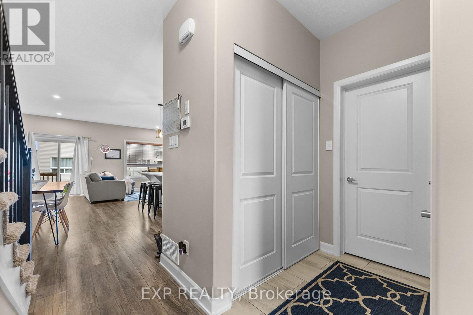76 Vimy Ridge Crescent Property Photo 6