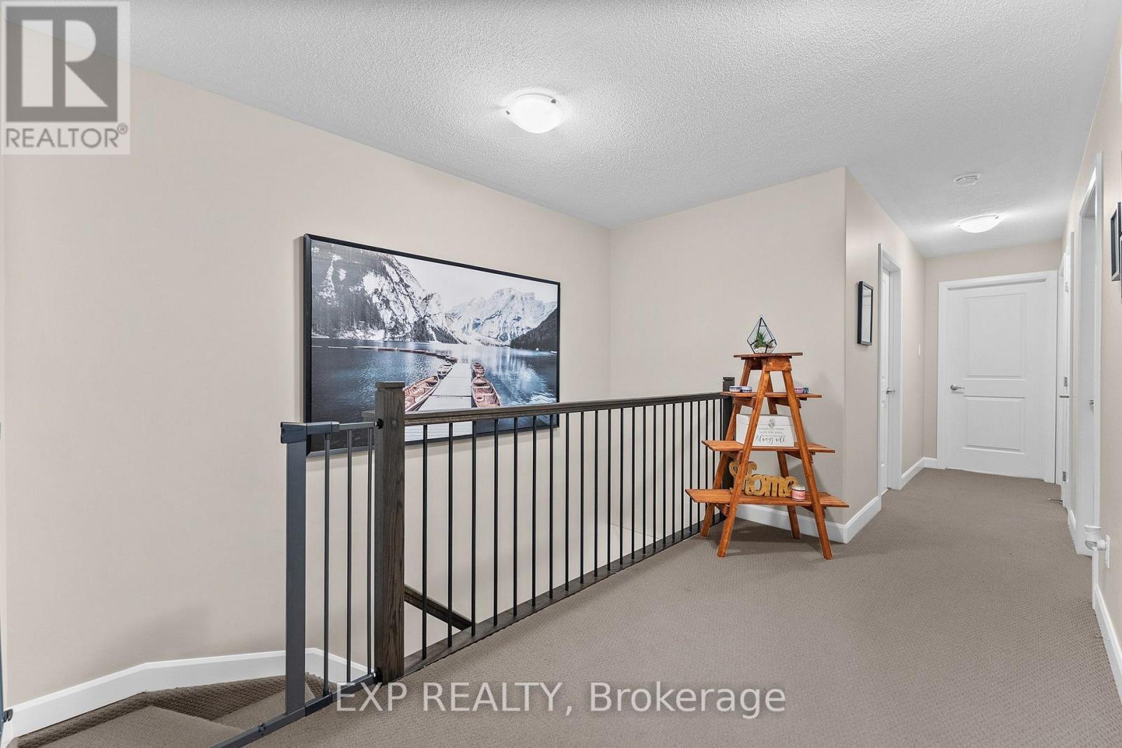 76 Vimy Ridge Crescent Property Photo 19